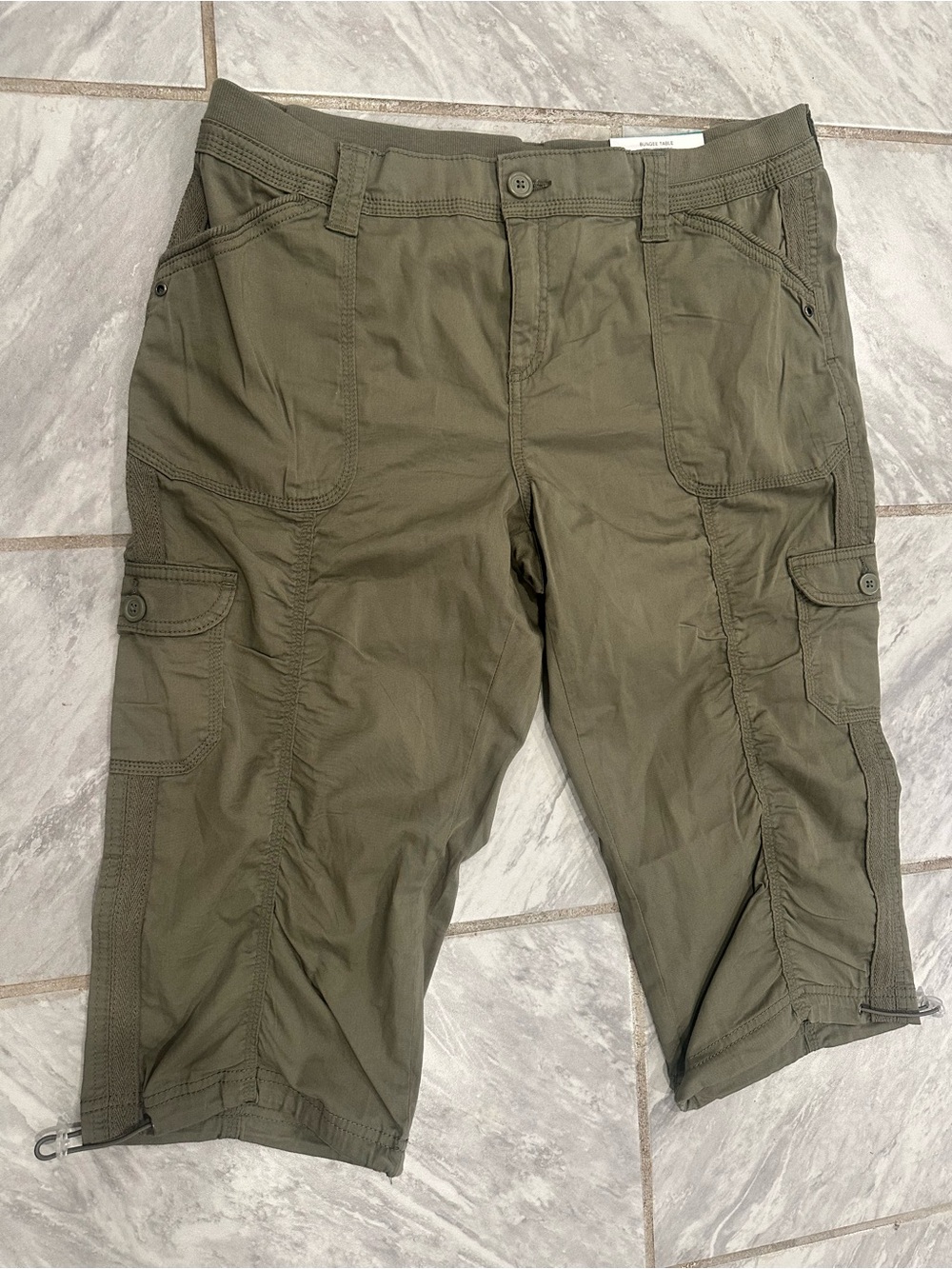 NWT Style & Co Womens Green Straight Capris Size 16 Petite Mid Rise